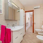 Ive Apartment *