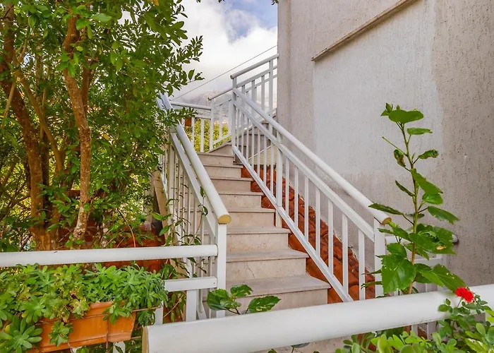 Ive Apartment Mlini